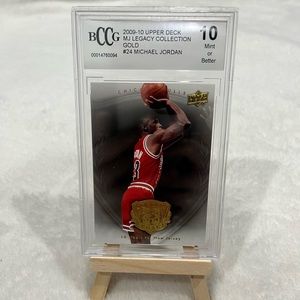 Michael Jordan Upper Deck Legacy Collection Gold #24